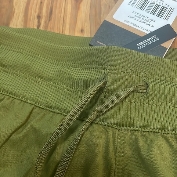 The North Face Women's Aphrodite Shorts - Picture 5 of 11